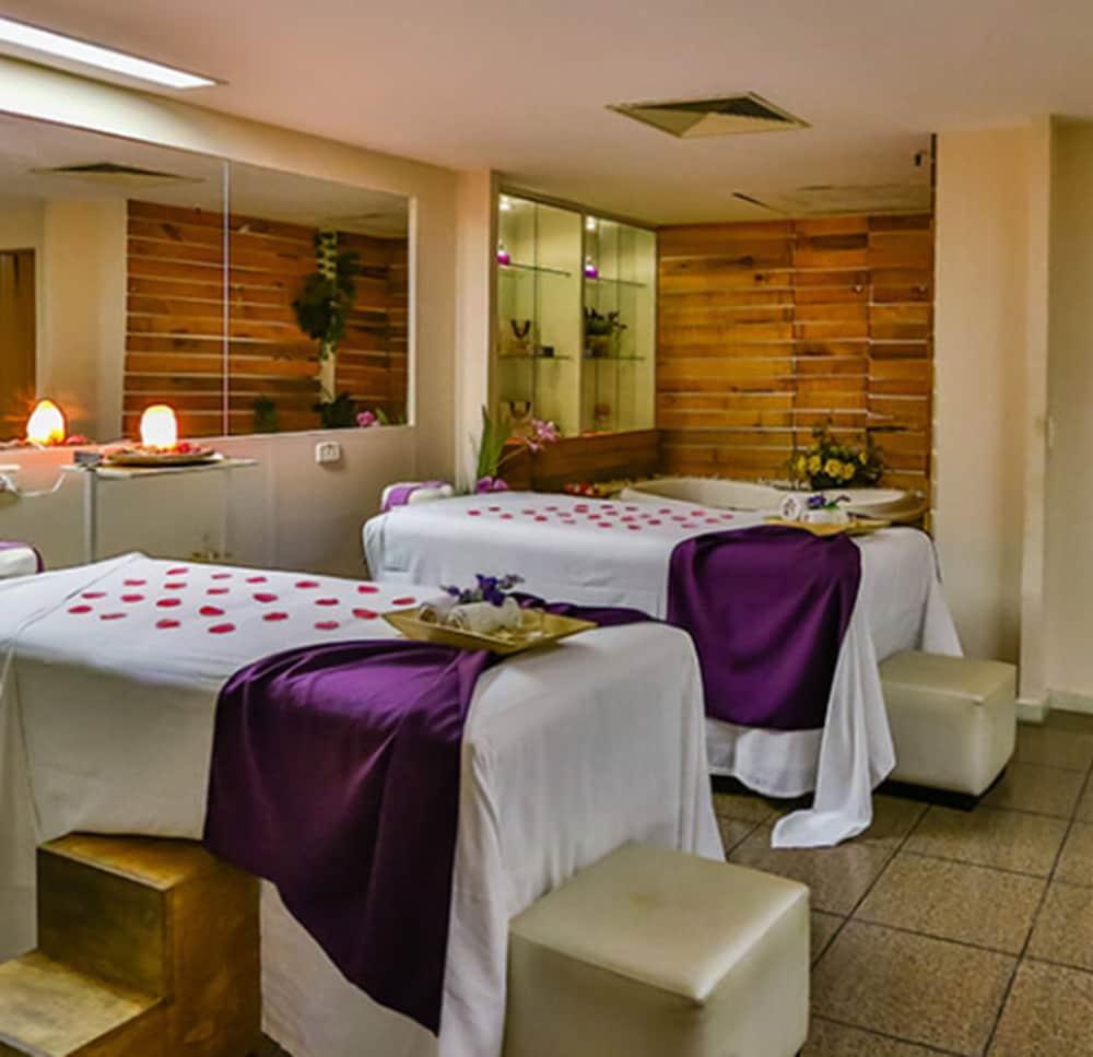Hotel Castro's Park Goiania